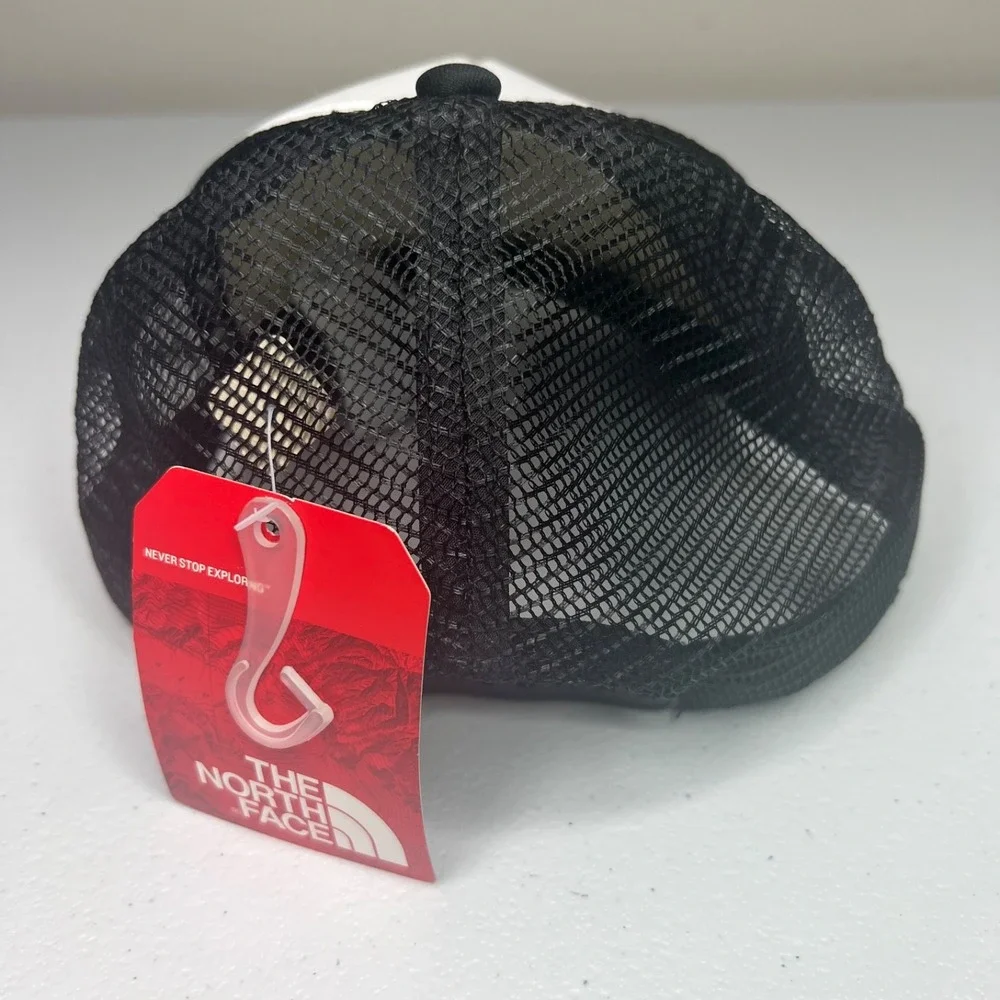 The North Face San Francisco City Photobomb Trucker Hat Cap Snapback Adjustable